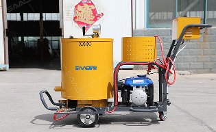 <b>60L灌縫機熱效率提高2-3倍，縮短整個作業(yè)時間</b>