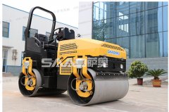 小型座駕式壓路機(jī)保養(yǎng)時應(yīng)注意的六大方面